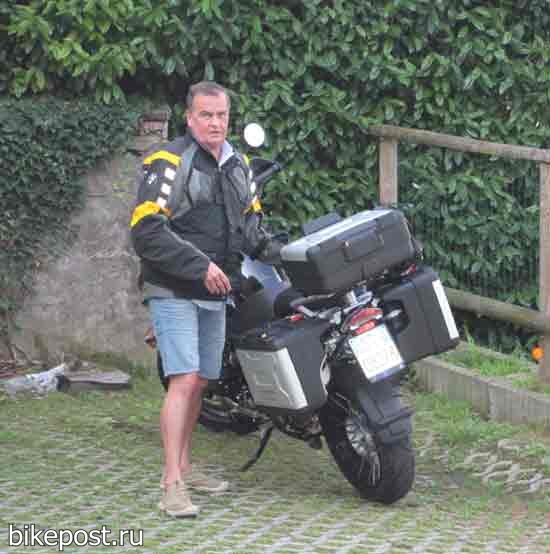 Министр Италии на мотоцикле BMW