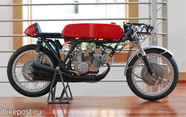 Моделька мотоцикла Honda RC166