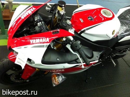 Первые фото Yamaha YZF-R1 2012