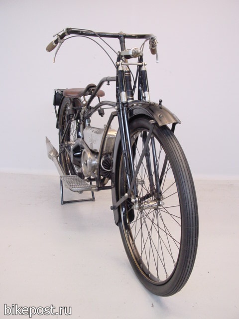 Старинный мотоцикл Zehnder 1923