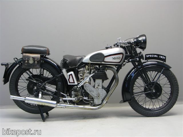 Старинный мотоцикл Norton16H (1931)