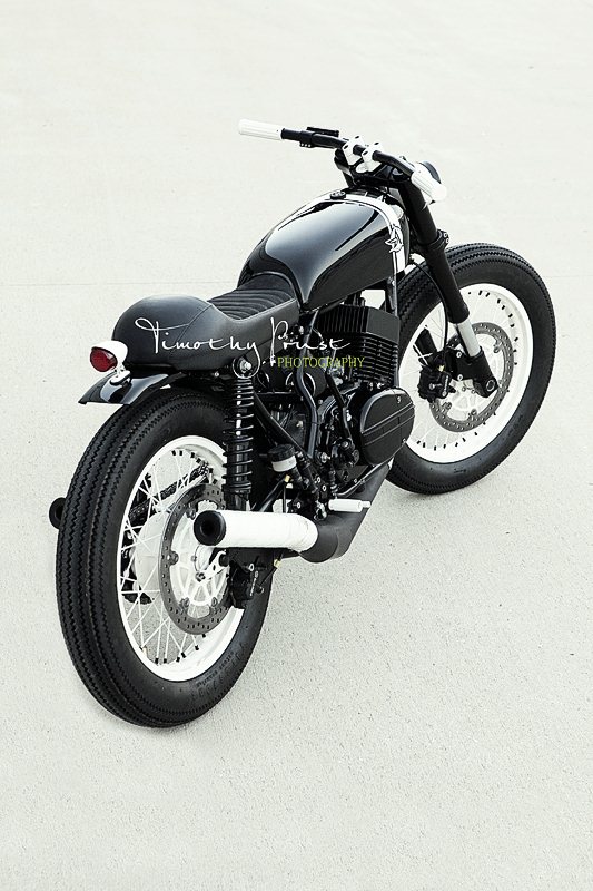 Мотоцикл Yamaha RD350 Cafe Racer