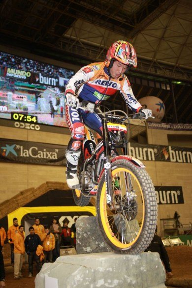 Тони Боу выиграл этап Trial Indoor 2012 в Барселоне