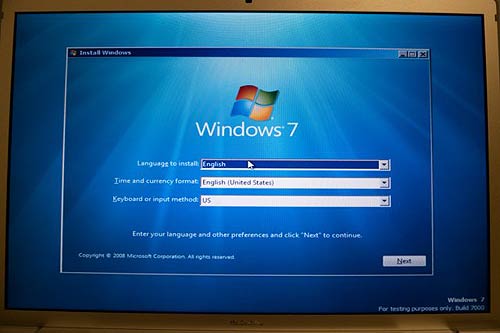    Windows 7 (³)