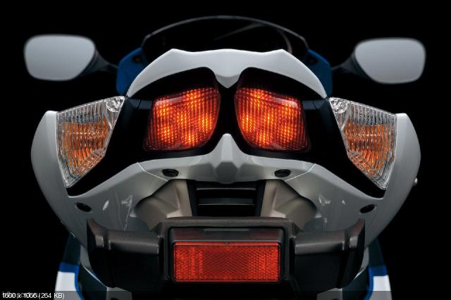 Suzuki GSX-R1000 2012 фото