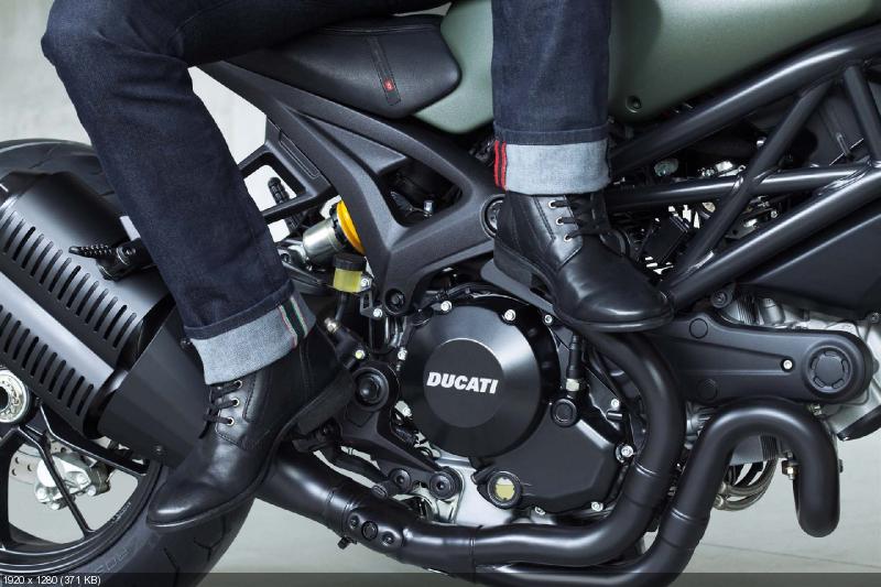 Нейкед Ducati Monster Diesel 2012